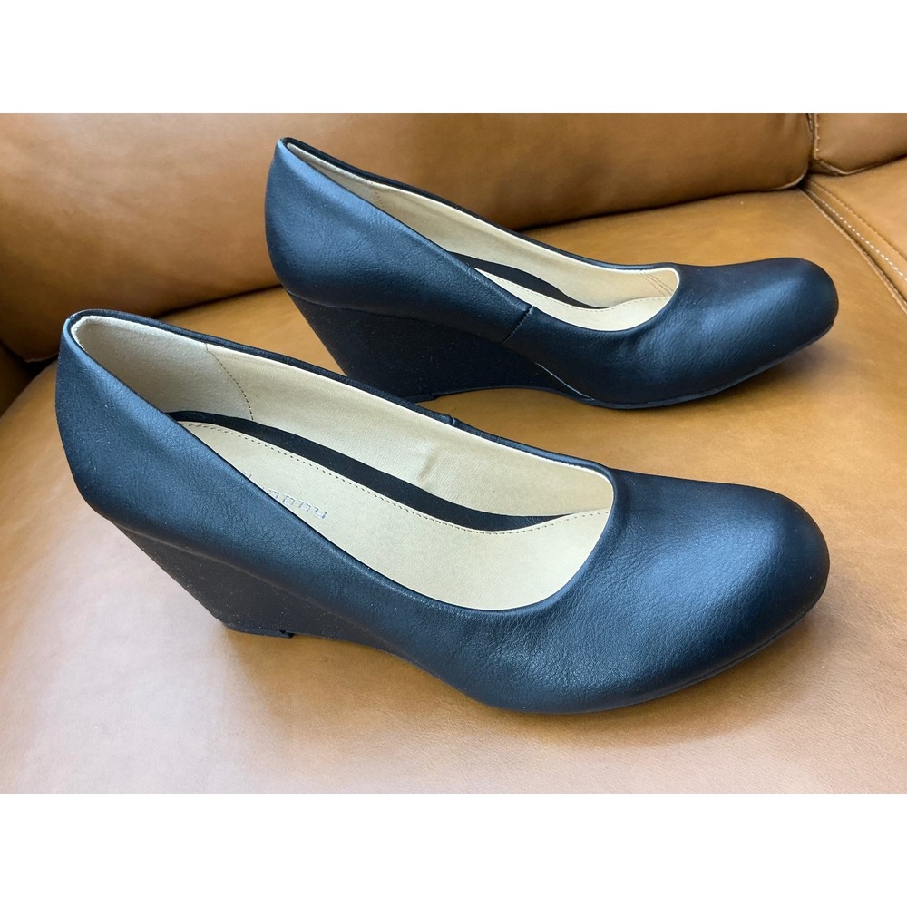 CL by Laundry Nima Wedge‎ Pump Womens 7.5 Black Round Toe NNC-007